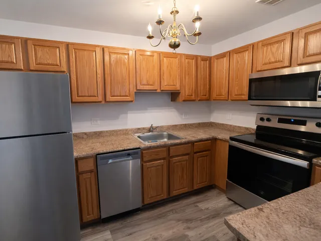 $119,000 | 3370 West Brooke Avenue, Unit 410, Waukegan, IL 60087