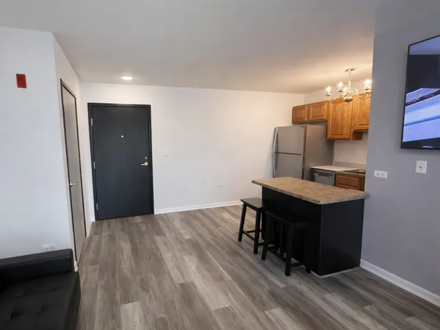 $119,000 | 3370 West Brooke Avenue, Unit 410, Waukegan, IL 60087