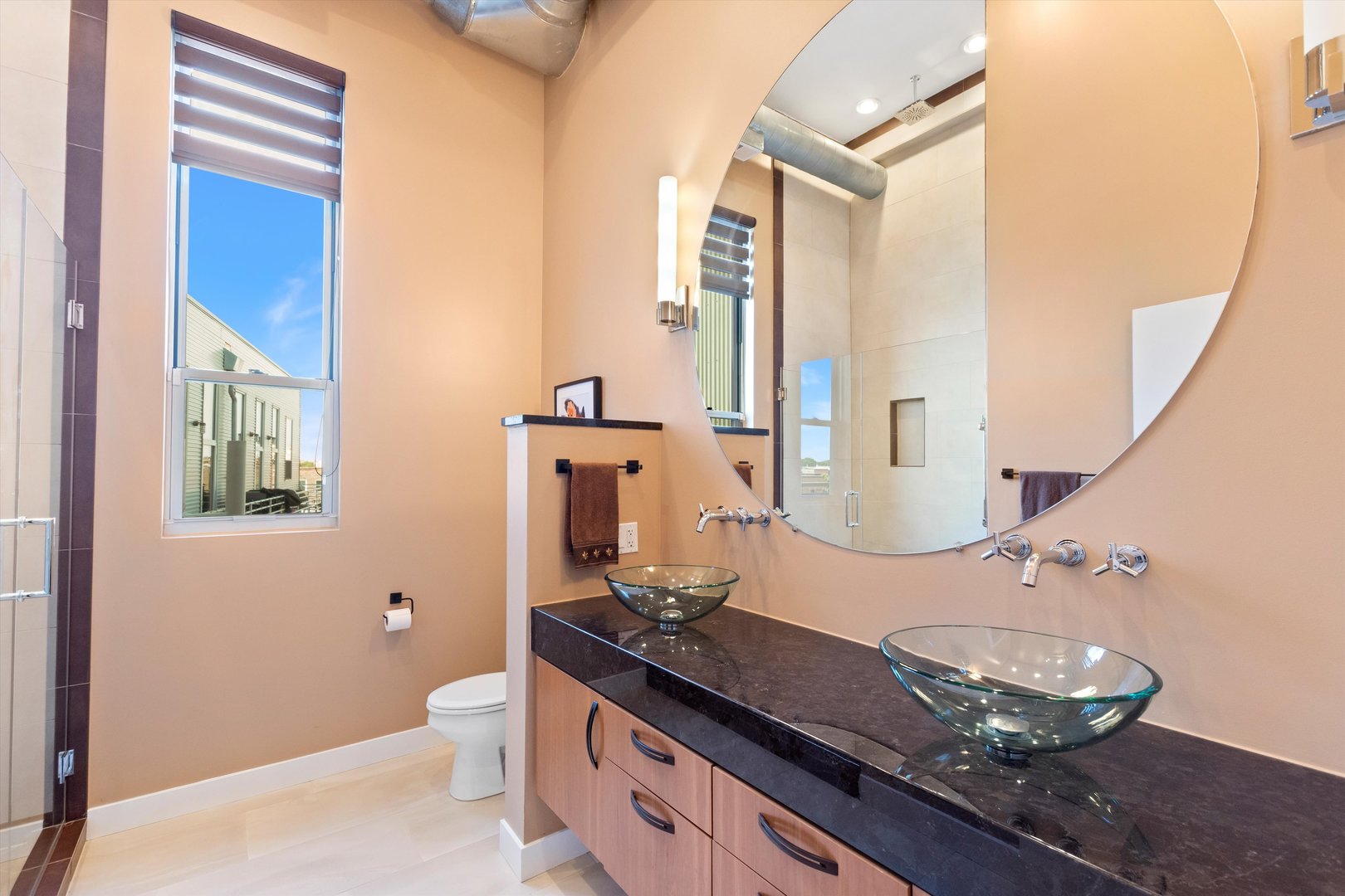 2411 West Walton Street, Unit 2B Chicago, IL 60622 - Photo 20 of 35