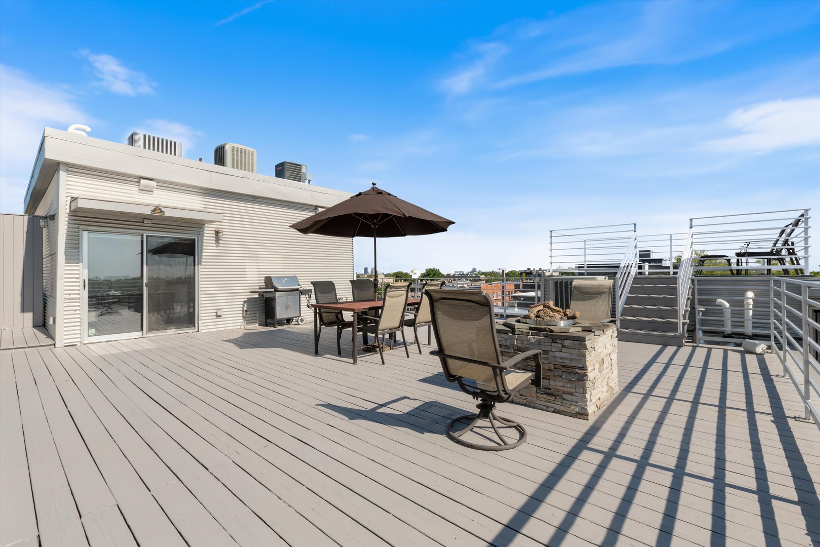 2411 West Walton Street, Unit 2B Chicago, IL 60622 - Photo 29 of 35