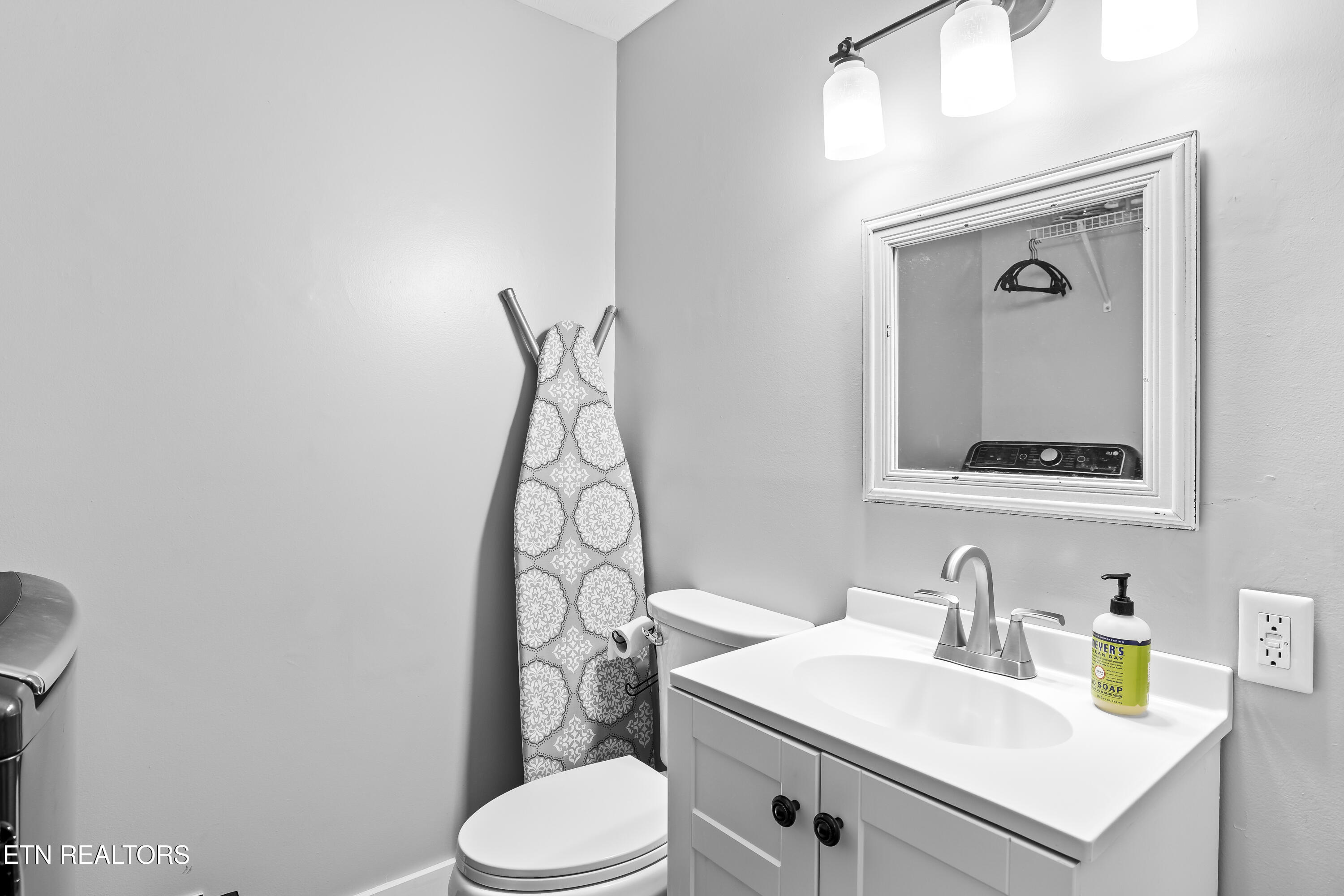 4320 Furen Road Knoxville, TN 37938 - Photo 36 of 52 4320FurenRd-35