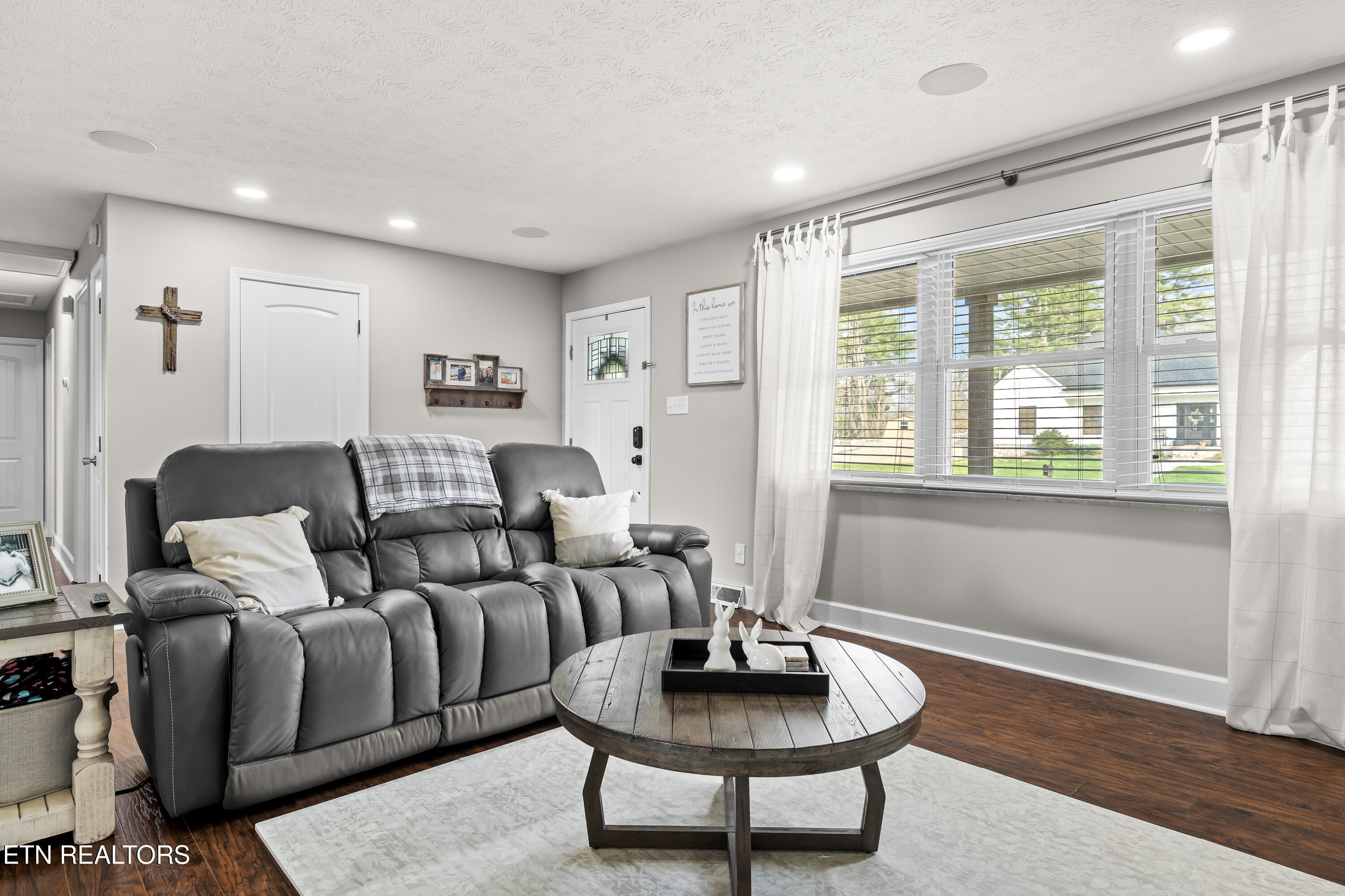 4320 Furen Road Knoxville, TN 37938 - Photo 6 of 52 4320FurenRd-6
