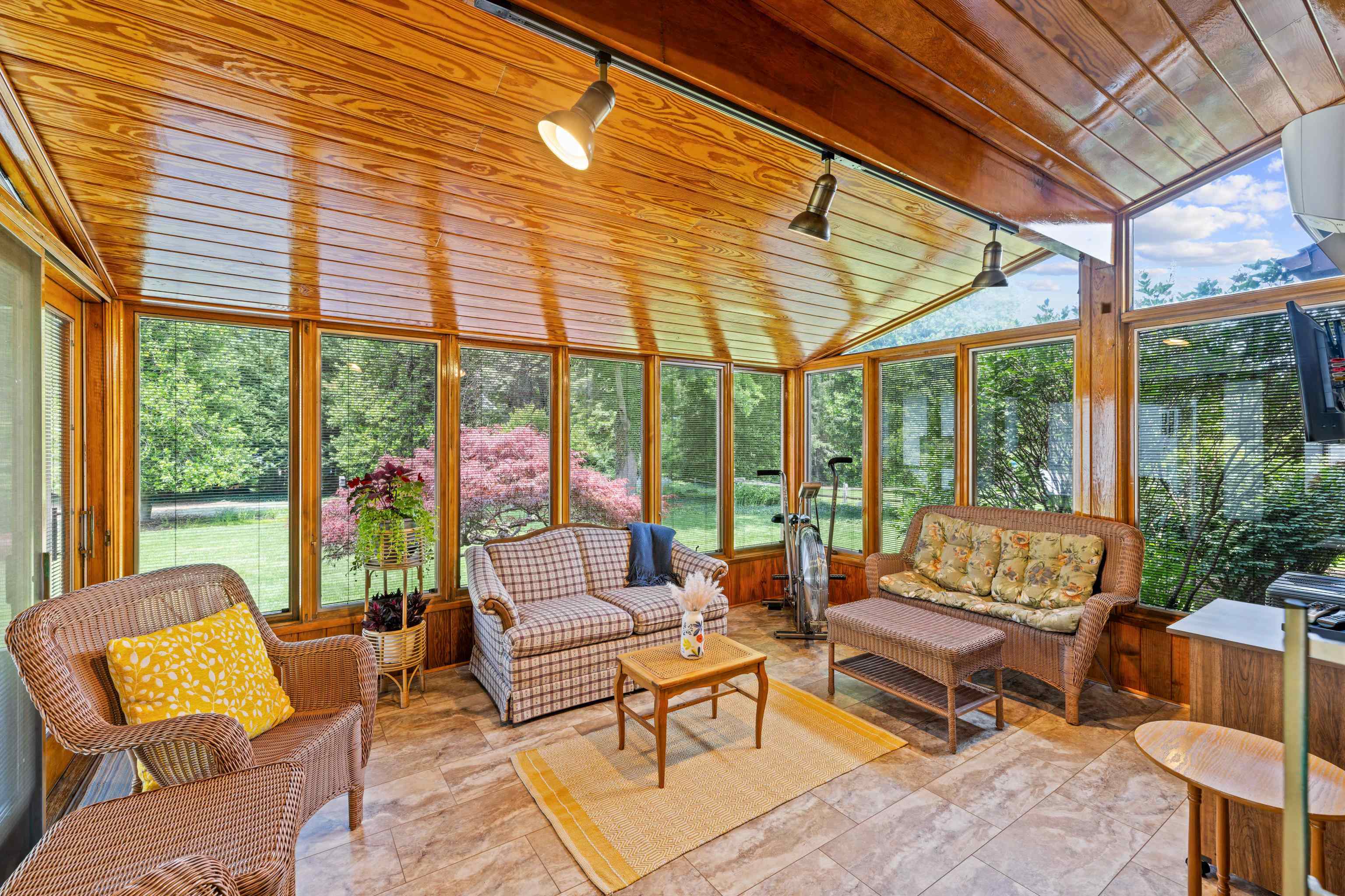 1515 Red Top Orchard Road Waynesboro, VA 22980 - Photo 36 of 64 Gallery Image 36