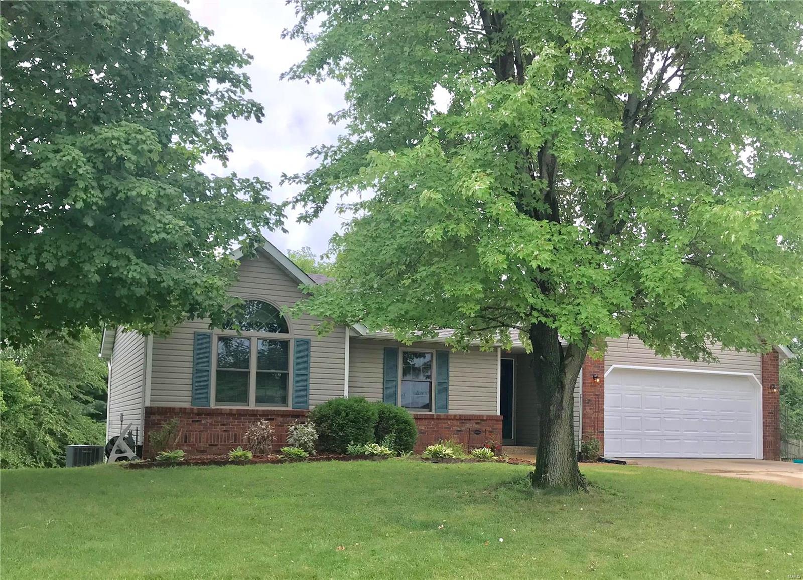 2425 Copper Creek Road Maryville, IL 62062 - Photo 1 of 18 Gallery Image 1