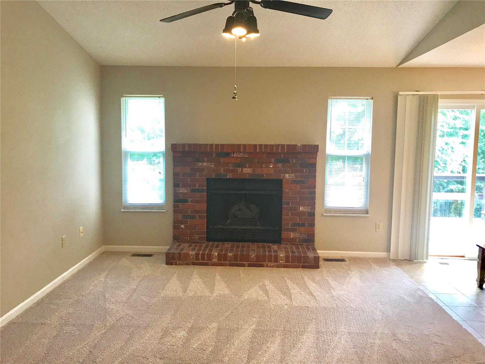 2425 Copper Creek Road Maryville, IL 62062 - Photo 4 of 18 Gallery Image 4