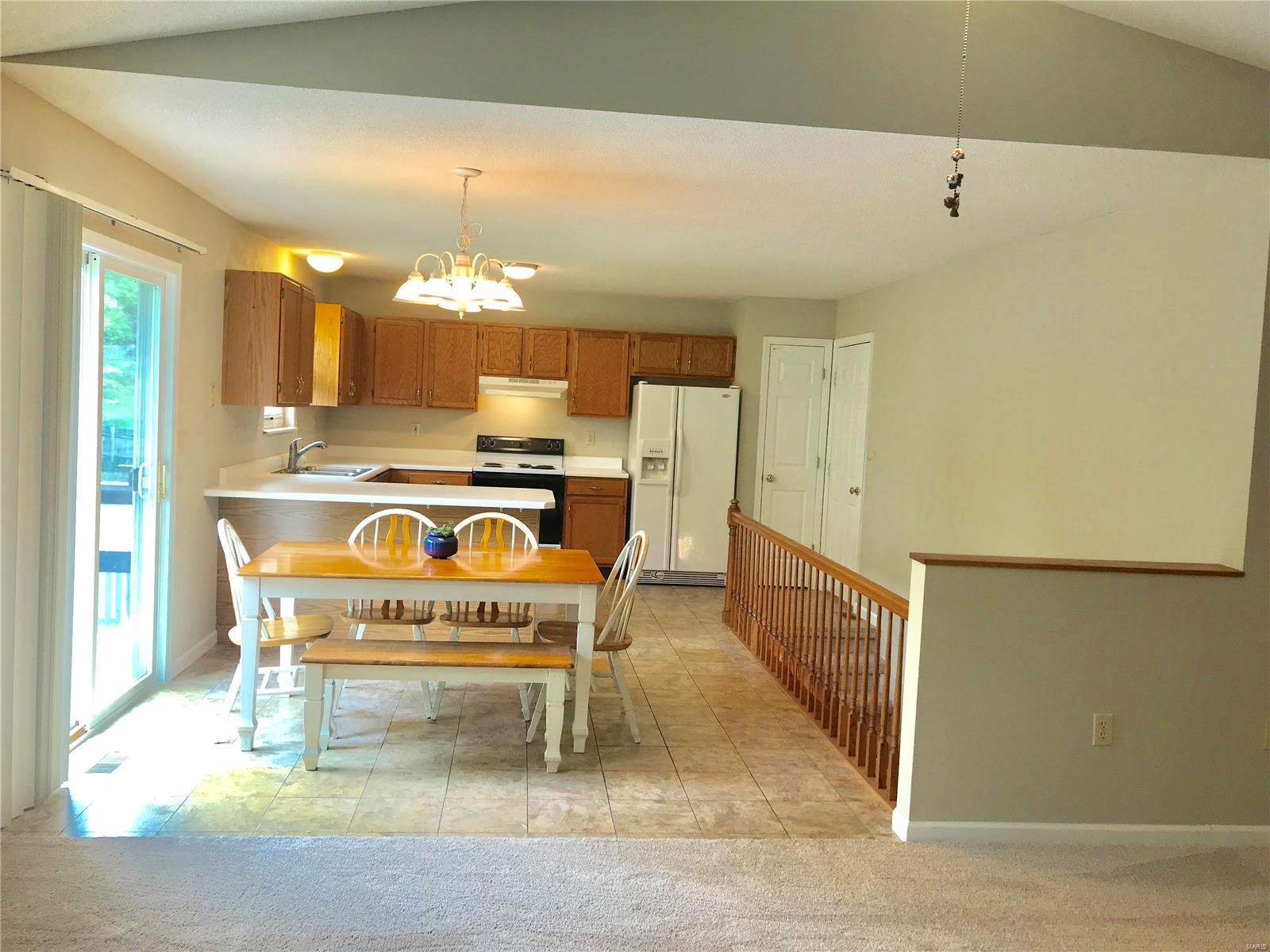 2425 Copper Creek Road Maryville, IL 62062 - Photo 6 of 18 Gallery Image 6