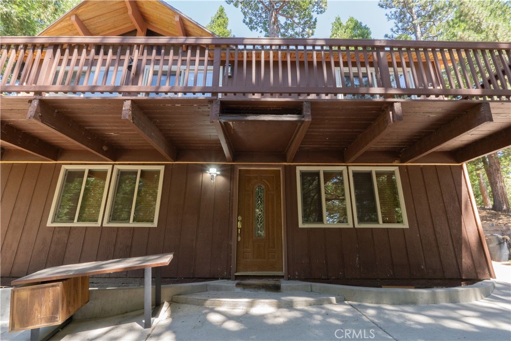 392 Pioneer Road Lake Arrowhead, CA 92352 - Photo 7 of 41