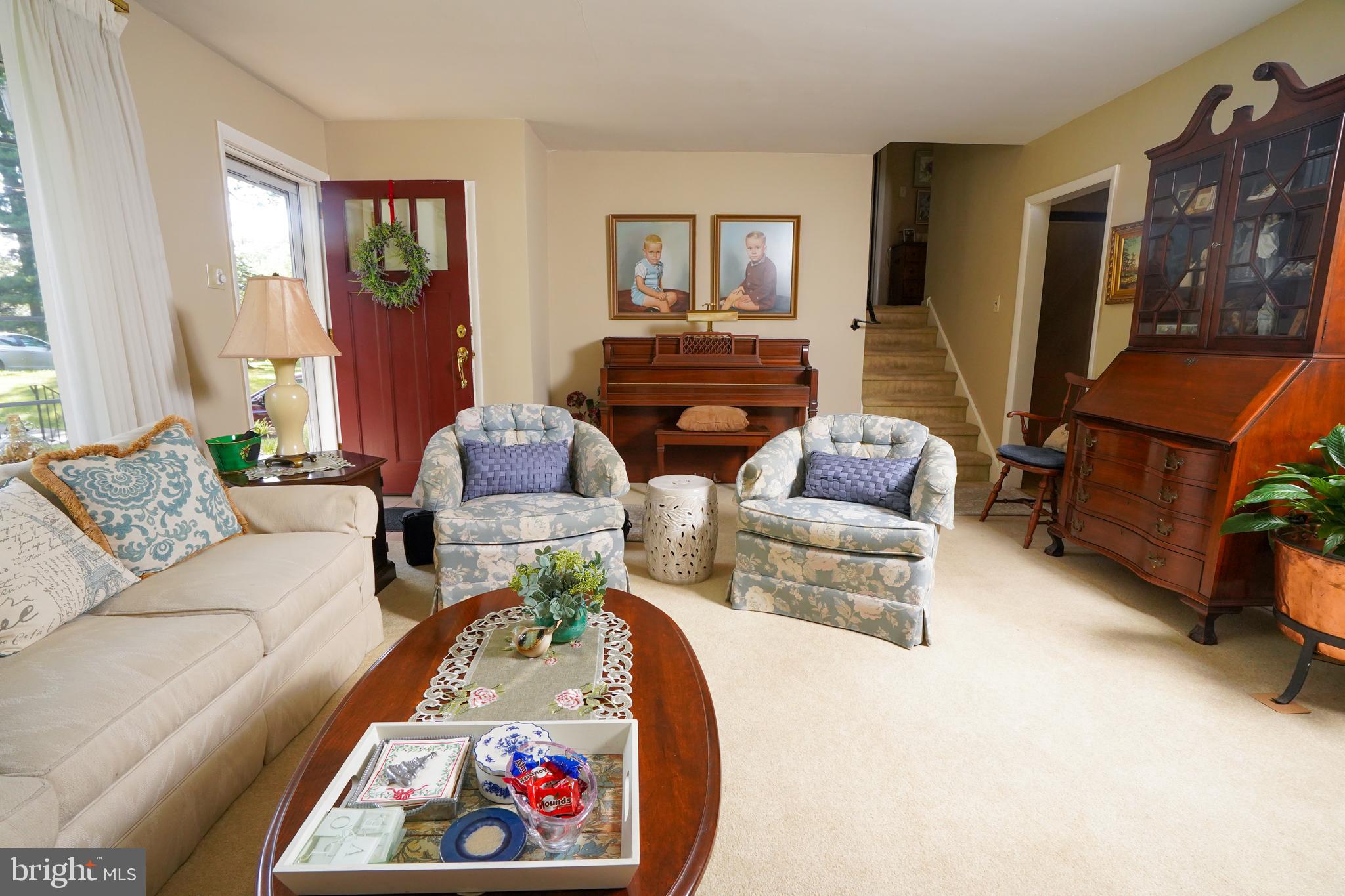 660 Crestwood Road Wayne, PA 19087 - Photo 4 of 38