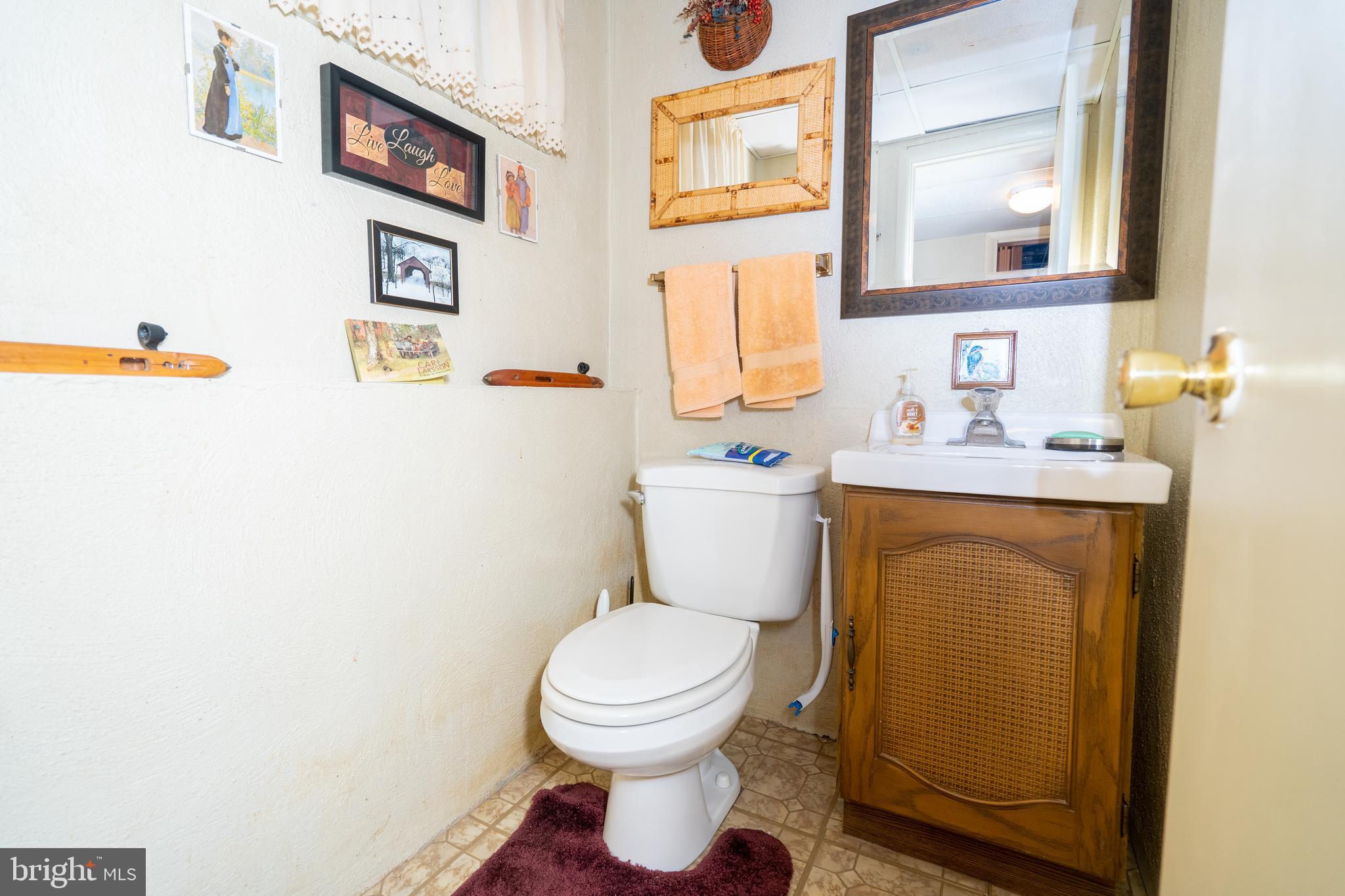 660 Crestwood Road Wayne, PA 19087 - Photo 32 of 38