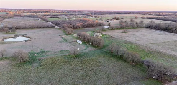 $719,900 | 1300 Rodgers Road, Sunset, TX 76270