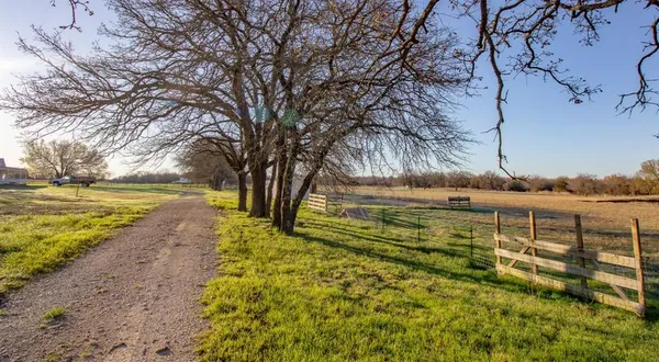 $719,900 | 1300 Rodgers Road, Sunset, TX 76270
