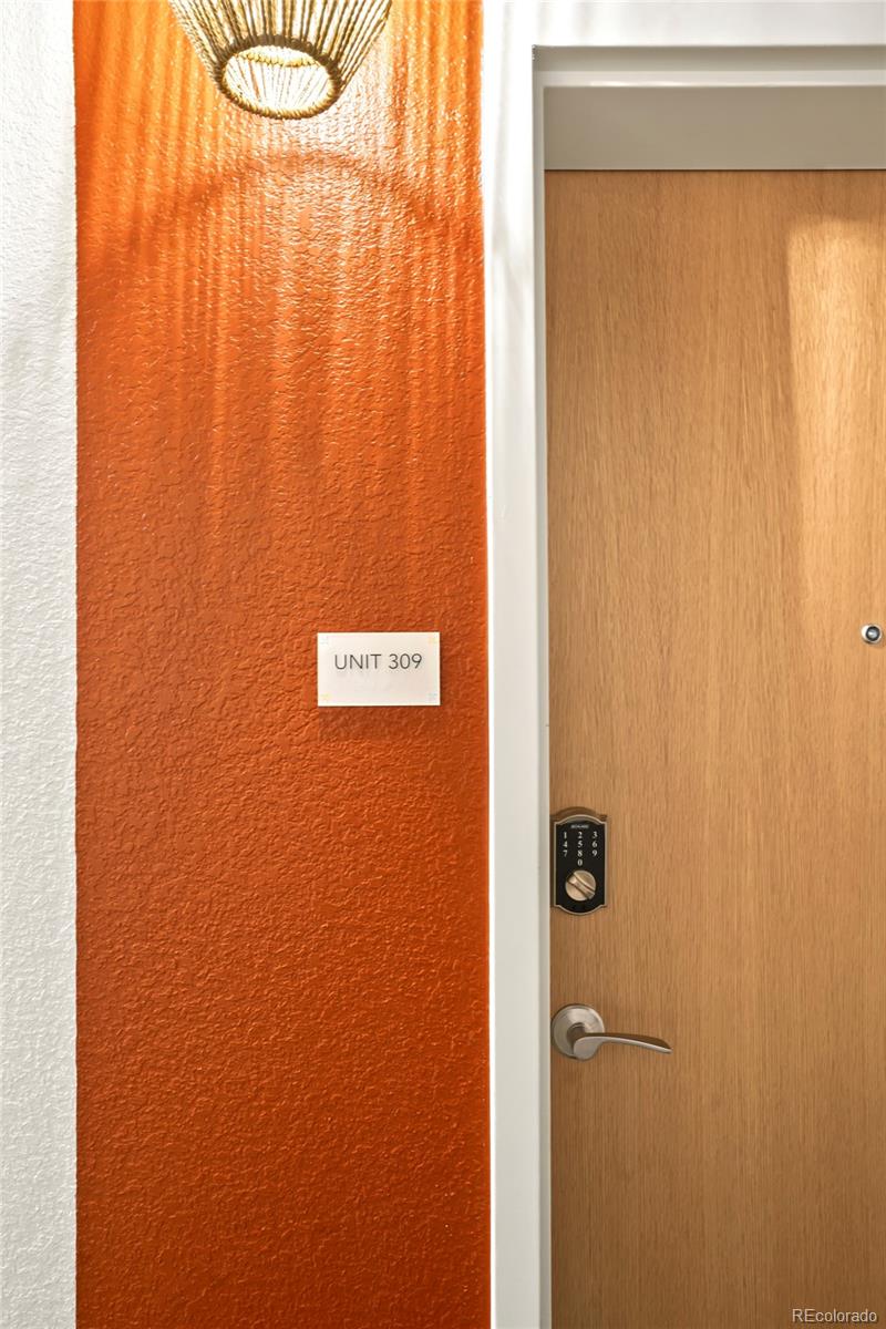 603 Inca Street, Unit 309 Denver, CO 80204 - Photo 5 of 12 a view of a bathroom