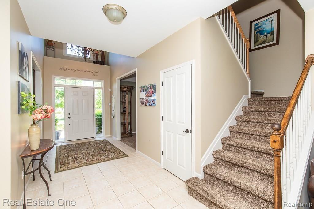 4220 Holly Lane Rochester, MI 48306 - Photo 3 of 33 Holly Lane MLS-W032.jpg