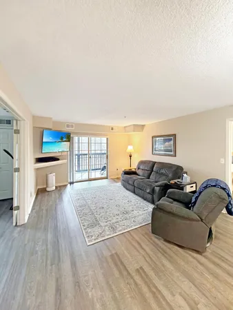 $235,000 | 1350 Douglas Drive North, Unit 110, Golden Valley, MN 55422