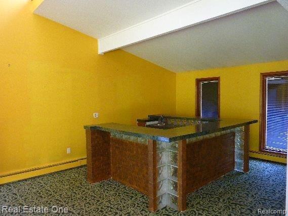29564 Highmeadow Road Farmington, MI 48334 - Photo 10 of 15 Living Area Bar