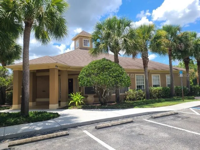 $1,750 | 36232 Misty Oak Drive, Unit 103, Zephyrhills, FL 33541