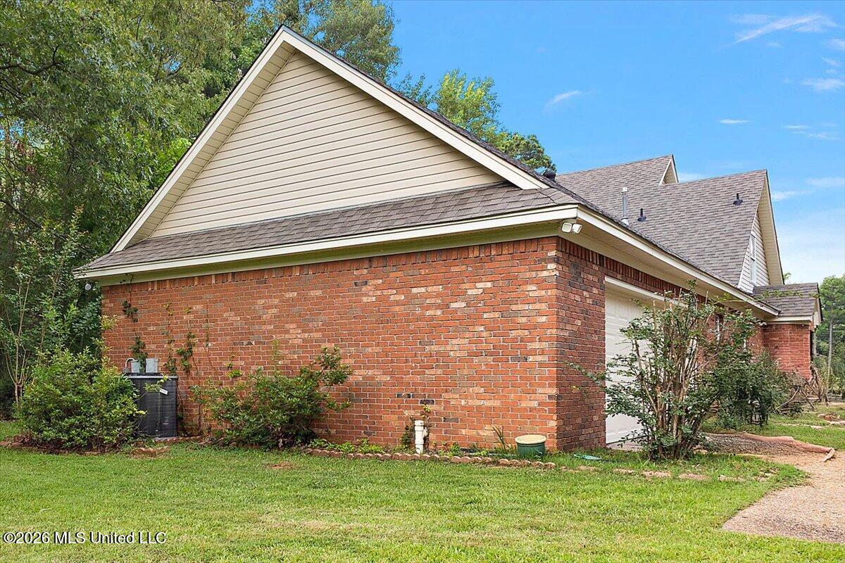 5049 Springridge Road Raymond, MS 39154 - Photo 41 of 50 41-HTP_9128