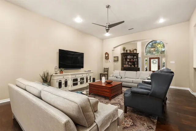 $585,000 | 43 East Hobbit Glen Drive, The Woodlands, TX 77384