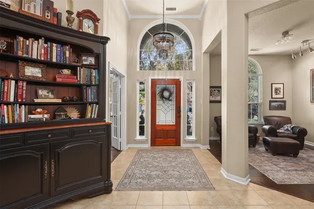 $585,000 | 43 East Hobbit Glen Drive, The Woodlands, TX 77384