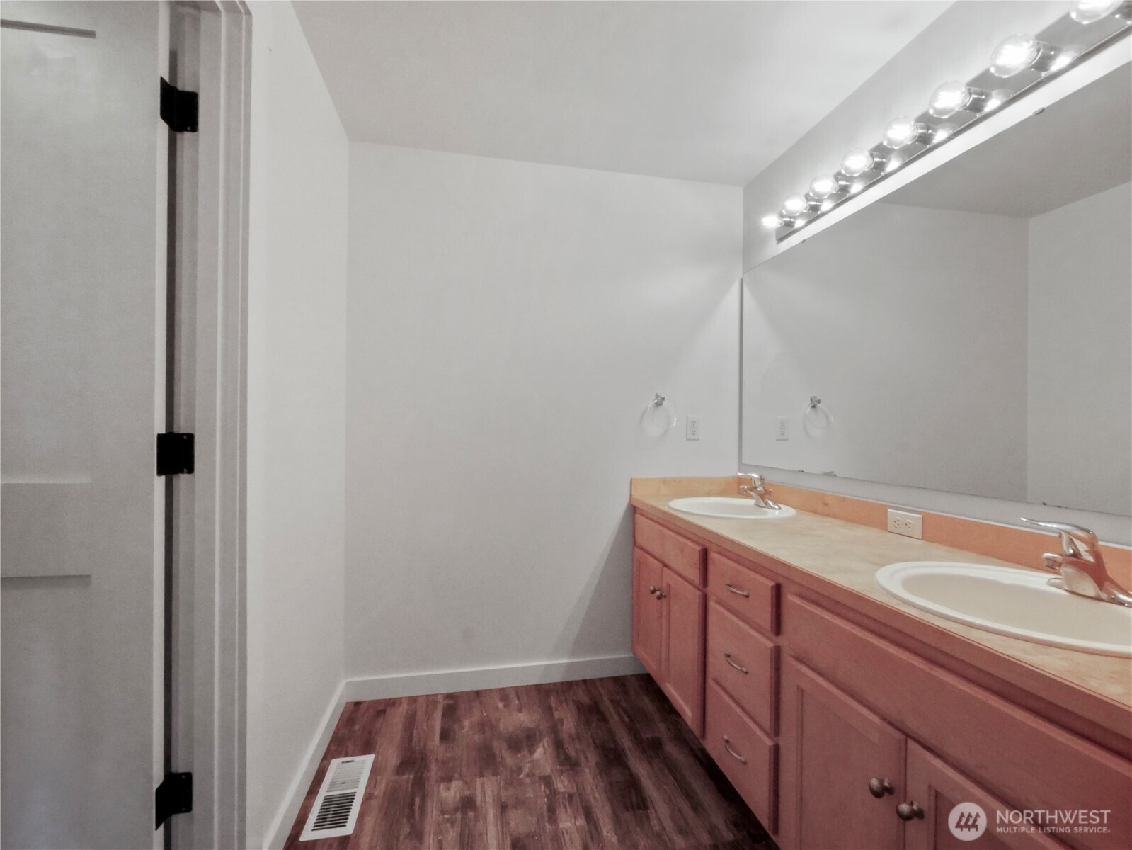 219 Jones Road Winlock, WA 98596 - Photo 24 of 35 a bathroom with a sink and a mirror