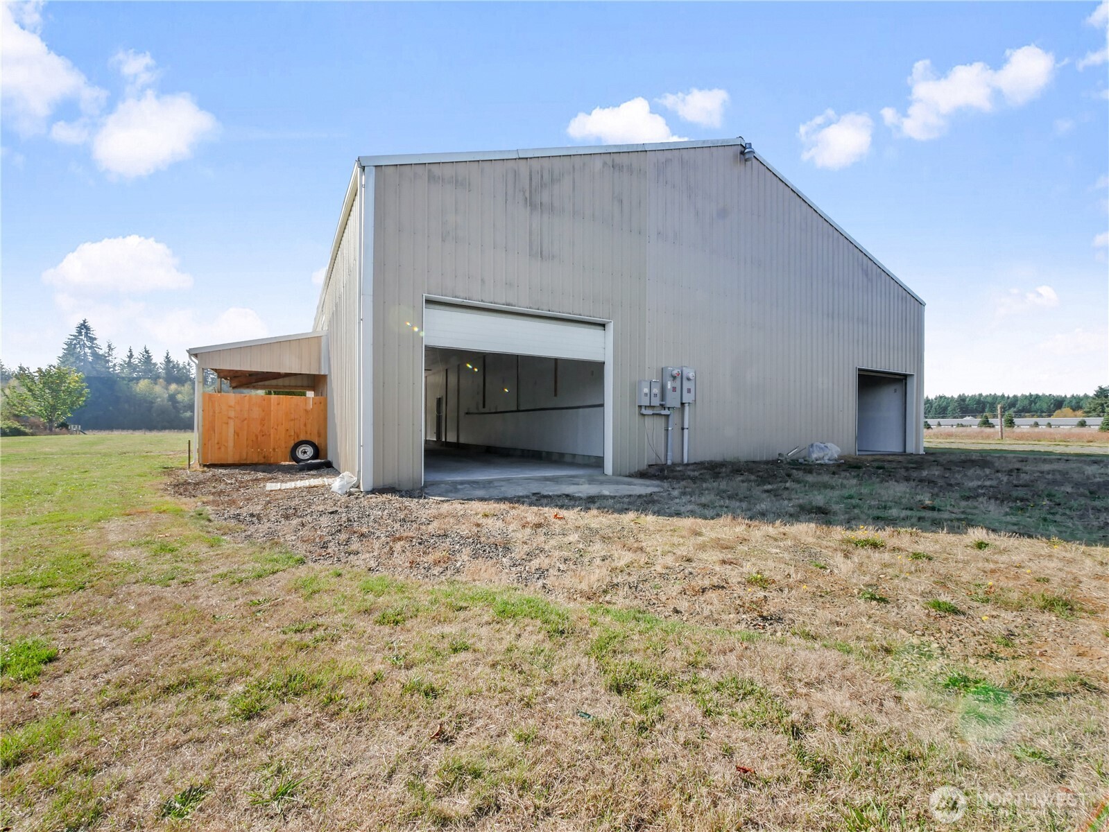 219 Jones Road Winlock, WA 98596 - Photo 31 of 35 a room with a fireplace and cabinets