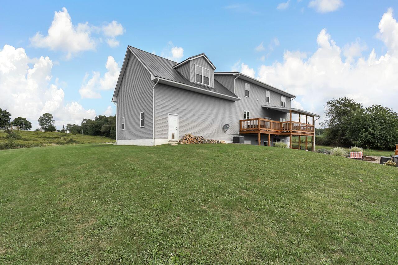 20990 Clutter Road Utica, OH 43080 - Photo 9 of 55 DSC_8484