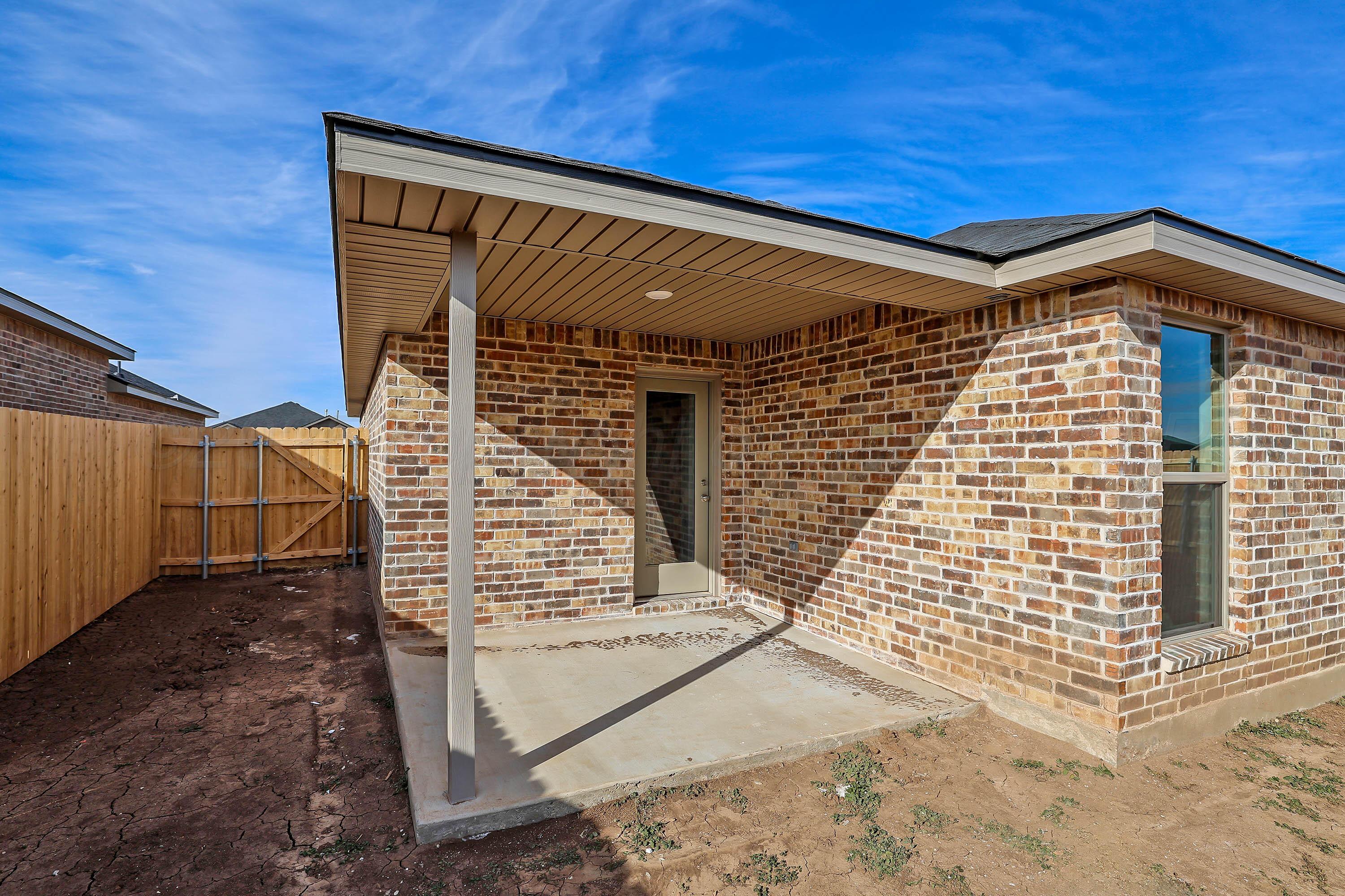 3003 Swenson Street Amarillo, TX 79124 - Photo 5 of 23 21-Back Patio
