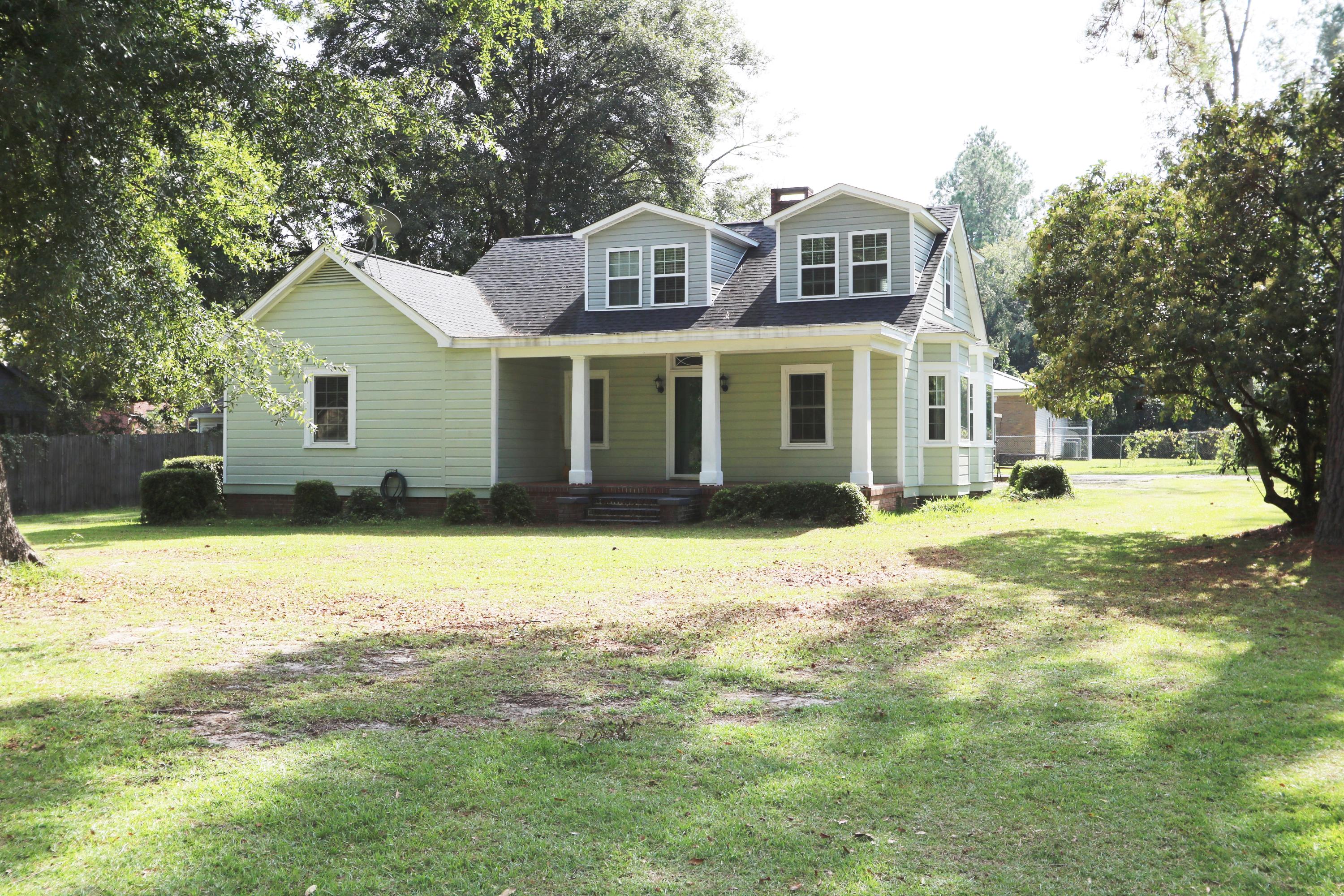303 Johnston Street St. George, SC 29477 - Photo 14 of 20 Front