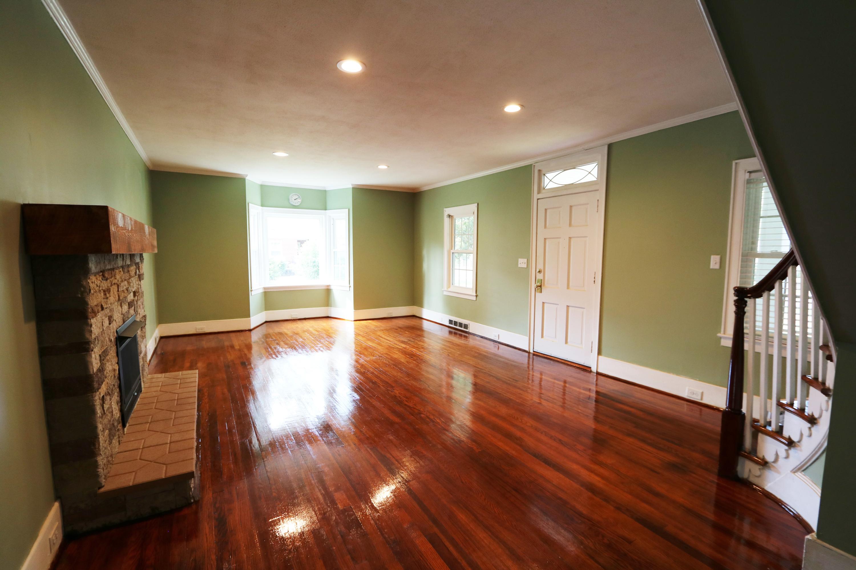 303 Johnston Street St. George, SC 29477 - Photo 4 of 20 Living Room