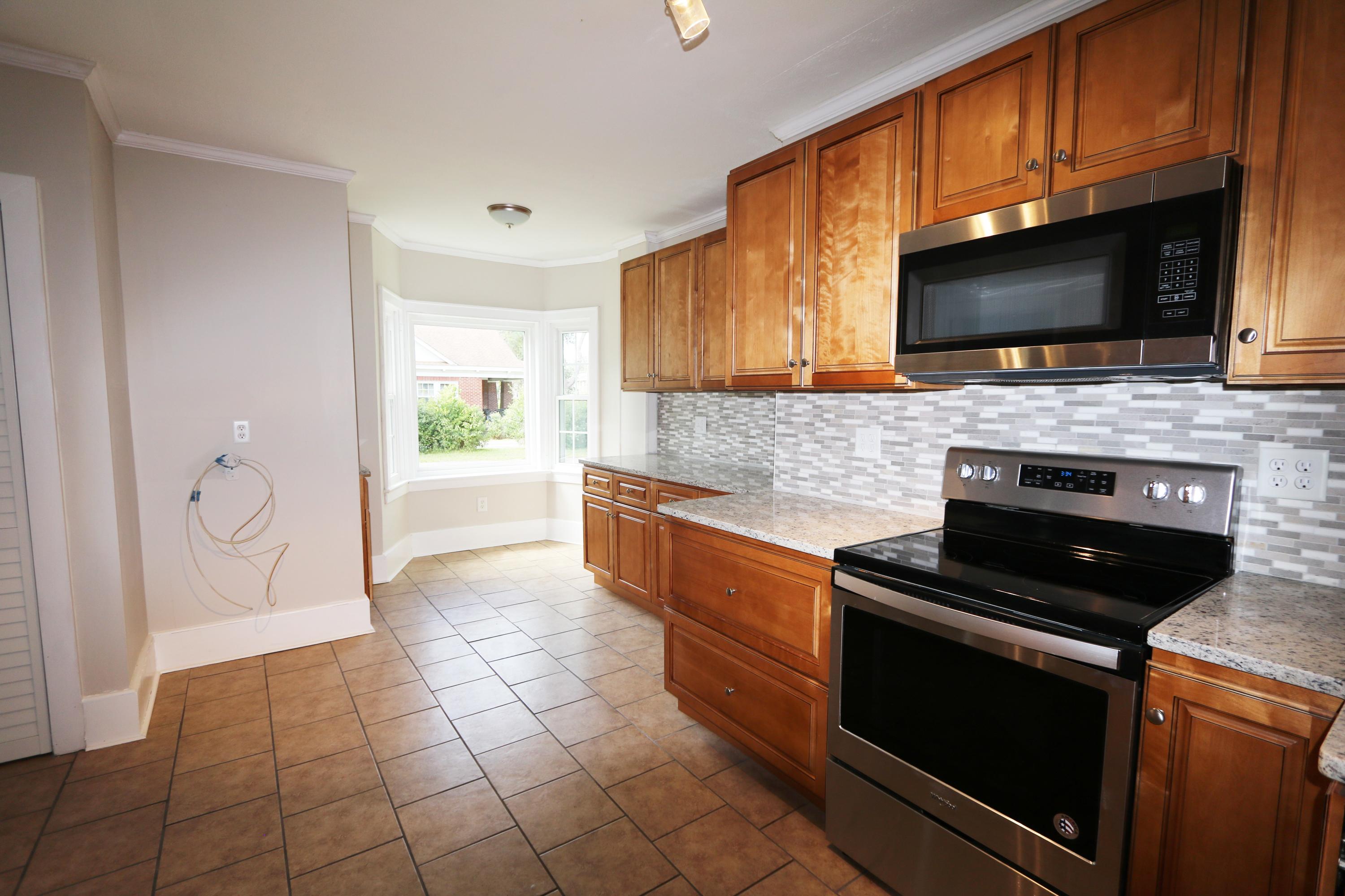 303 Johnston Street St. George, SC 29477 - Photo 6 of 20 Kitchen