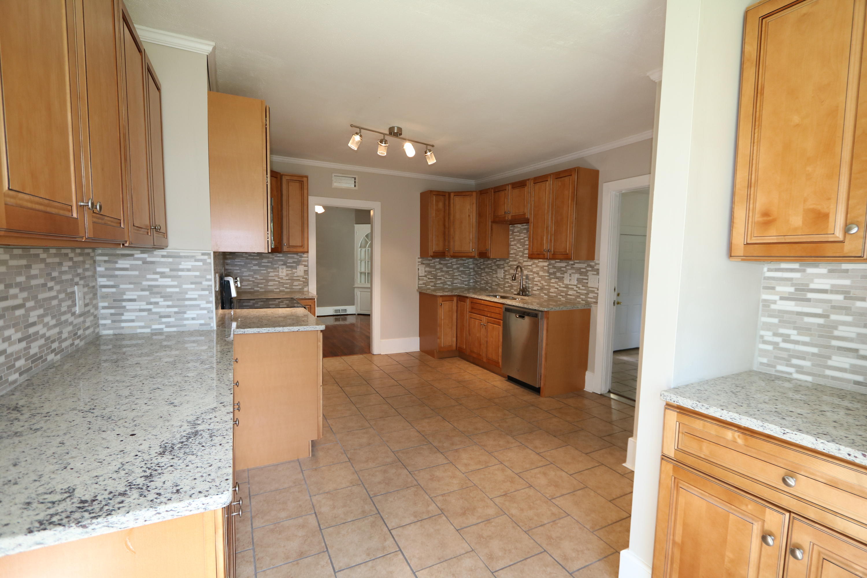303 Johnston Street St. George, SC 29477 - Photo 8 of 20 Kitchen
