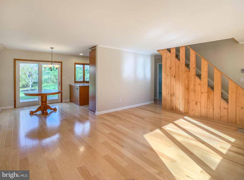 70 Verdant Road Levittown, PA 19057 - Photo 5 of 32