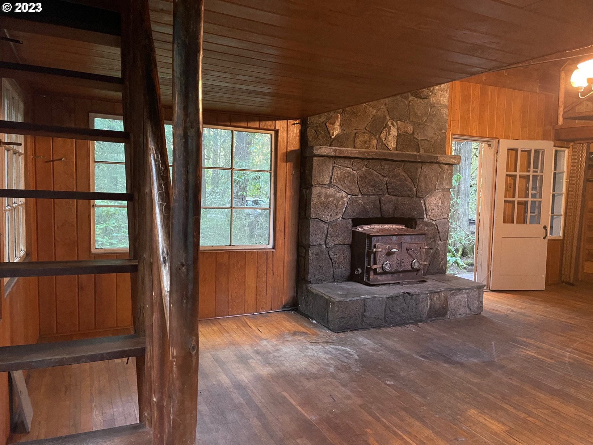 74698 East Road 24 Rhododendron, OR 97049 - Photo 14 of 32