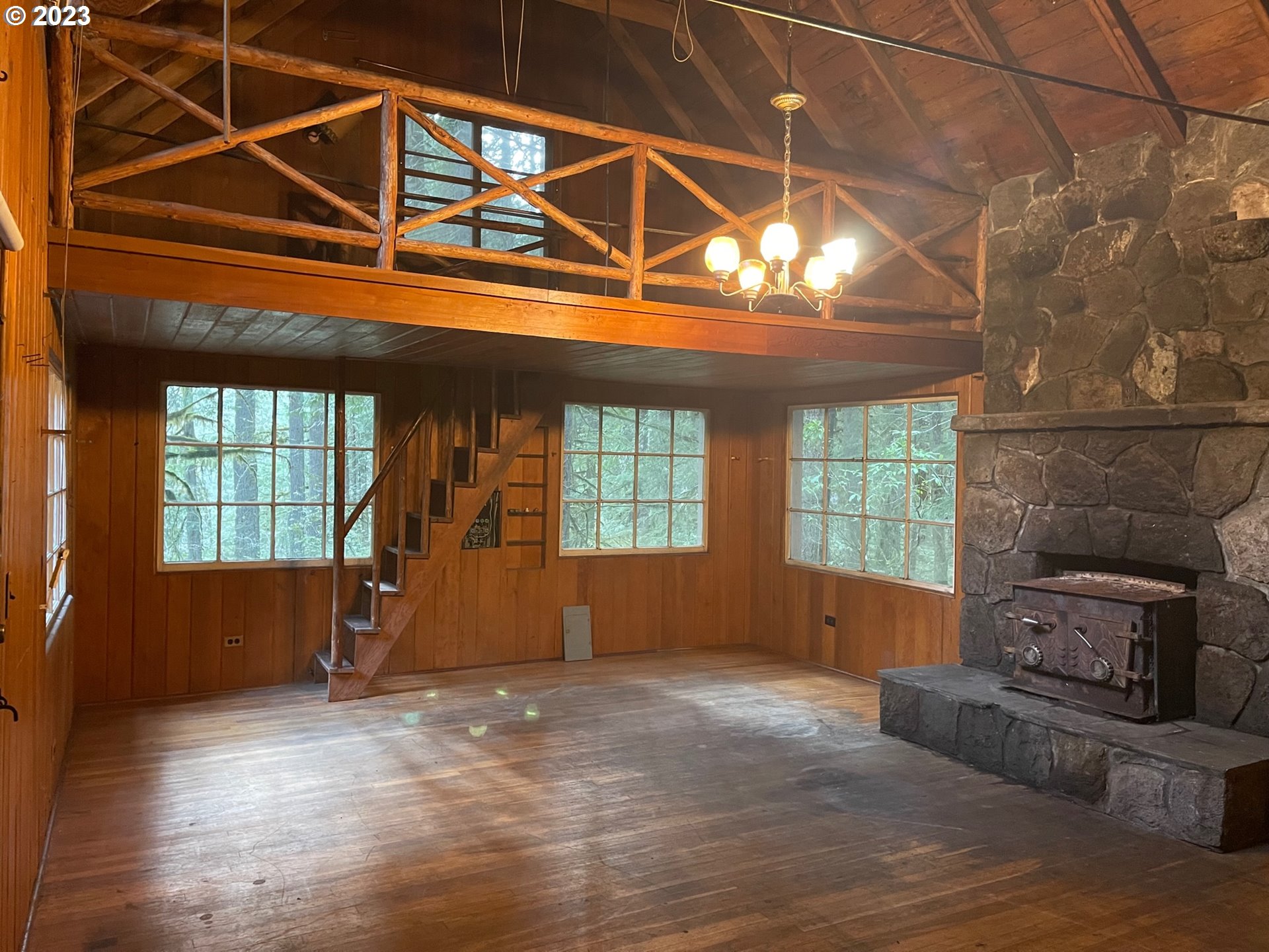 74698 East Road 24 Rhododendron, OR 97049 - Photo 16 of 32