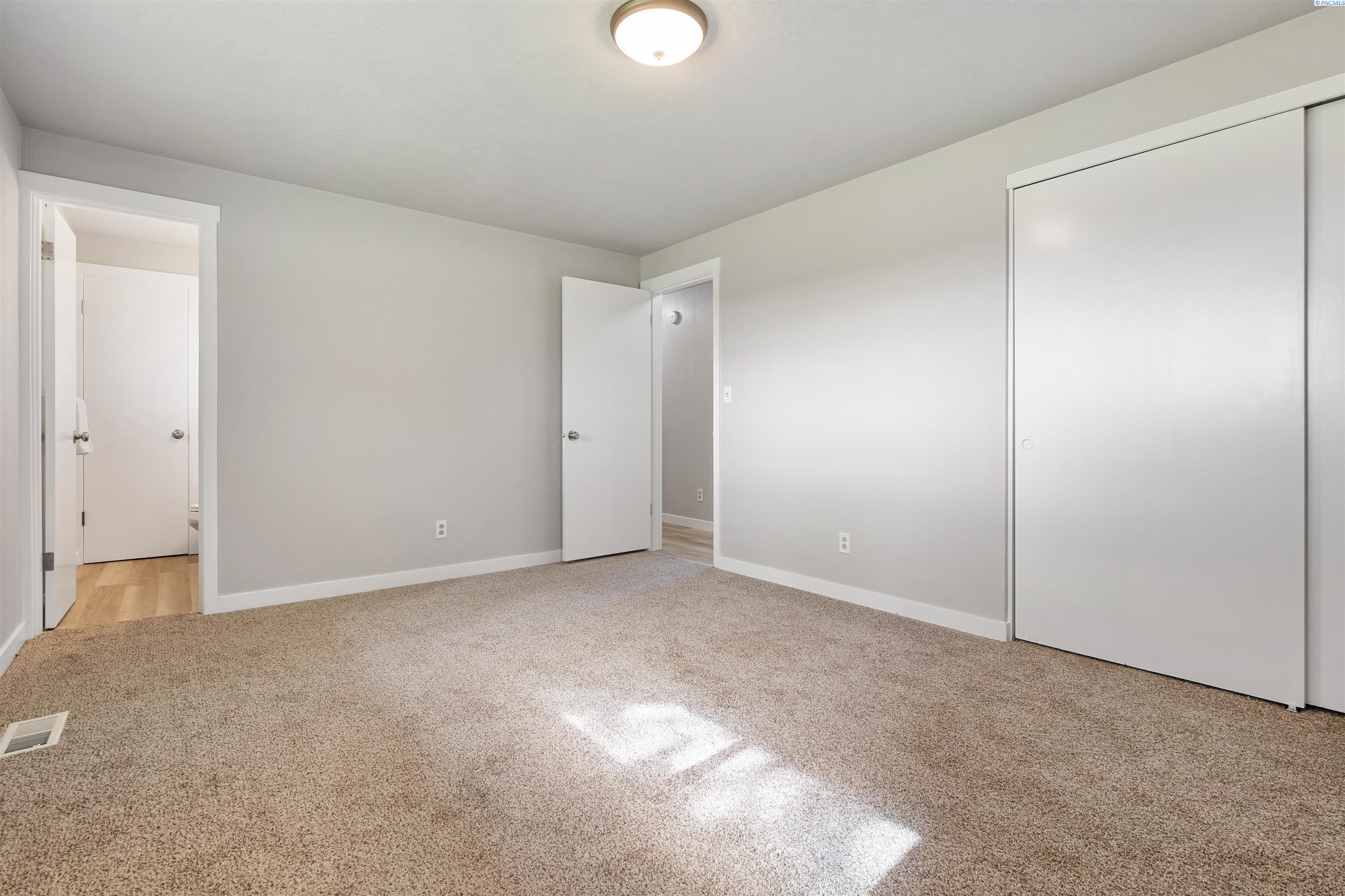 22604 South Haney Road Kennewick, WA 99337 - Photo 15 of 27 Gallery Image 15