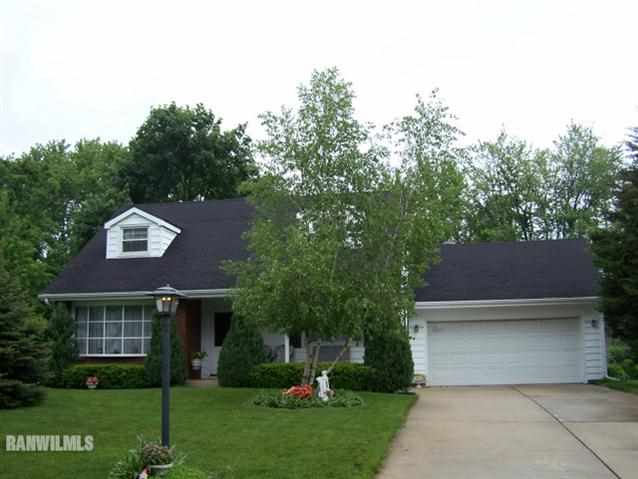 1940 West Middlebury Road Freeport, IL 61032 - Photo 1 of 8 Gallery Image 1