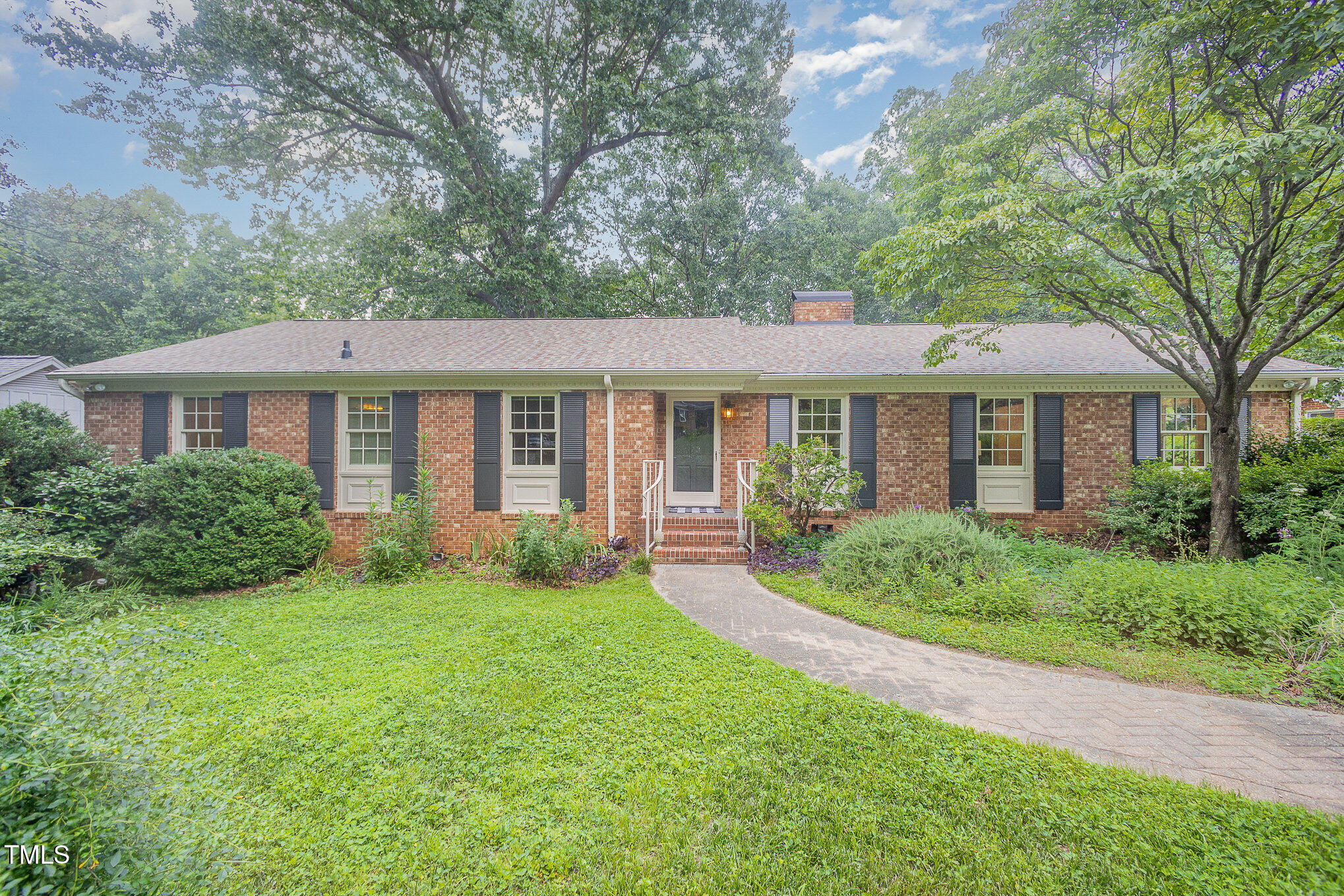 2425 Wentworth Street Raleigh, NC 27612 - Photo 2 of 44 002_kv0a4248-edit_418