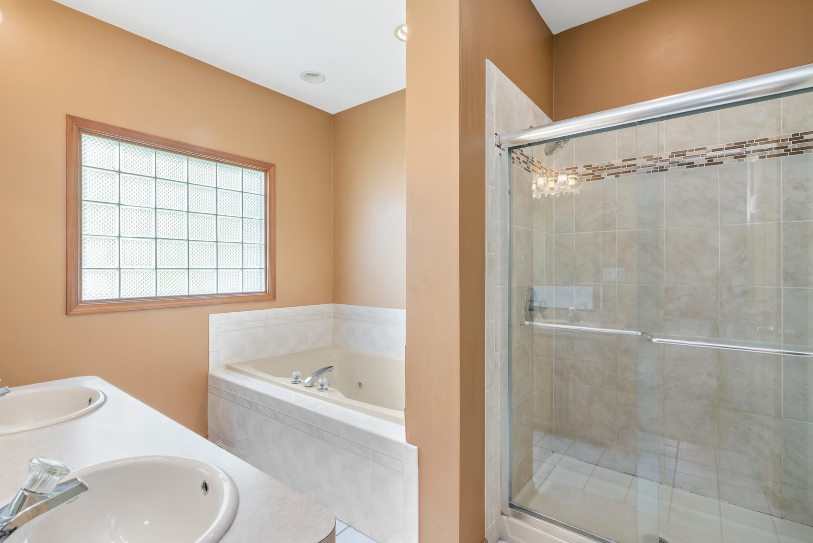 14819 Hawthorne Circle Plainfield, IL 60544 - Photo 13 of 24