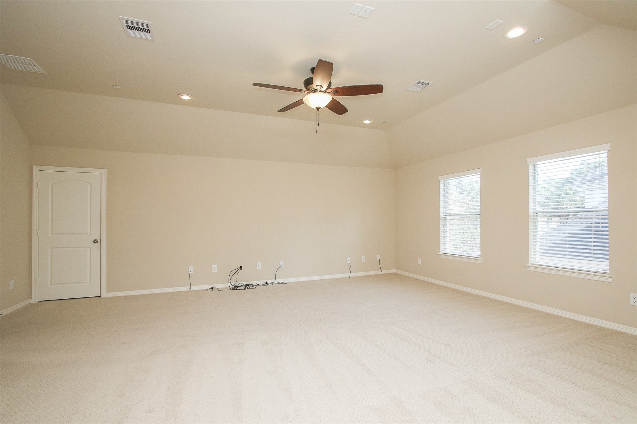 11722 Spriggs Way Houston, TX 77024 - Photo 35 of 49 Media room or 6th bedroom with closet door to the left.