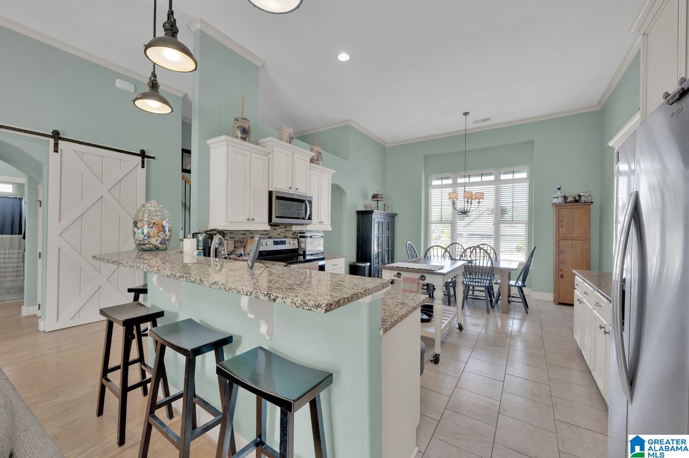 9217 Jardin Circle Leeds, AL 35094 - Photo 15 of 36
