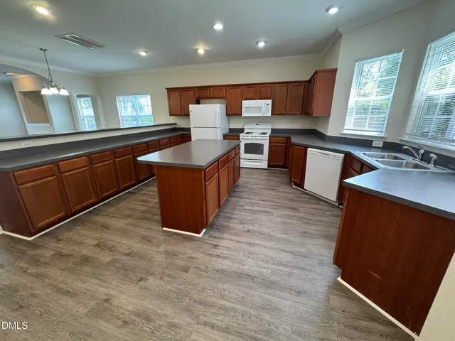 $1,995 | 203 Molly Court, Cary, NC 27511