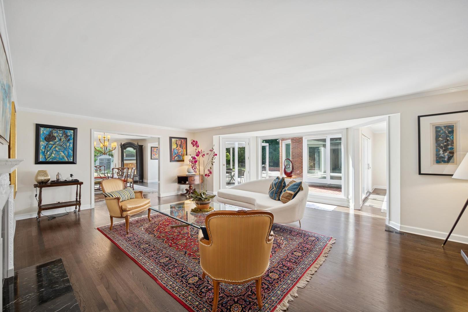 32 Meadowview Road Northfield, IL 60093 - Photo 16 of 69 a living room with furniture and wooden floor