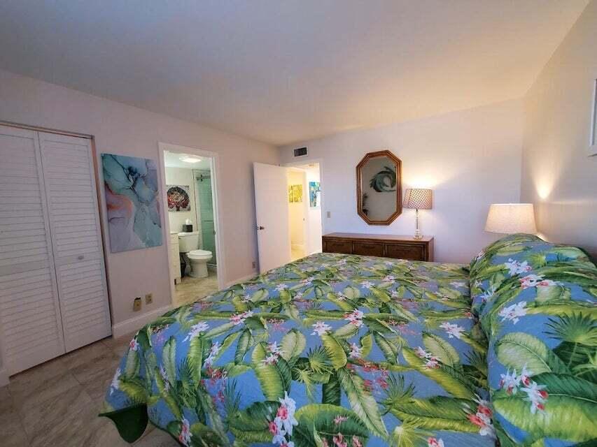 1605 Highway 1, Unit F203 Jupiter, FL 33477 - Photo 27 of 39 Bedroom