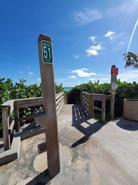 1605 Highway 1, Unit F203 Jupiter, FL 33477 - Photo 37 of 39 Beach access
