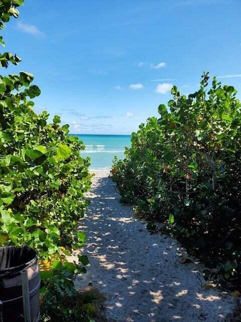1605 Highway 1, Unit F203 Jupiter, FL 33477 - Photo 38 of 39 Beach access