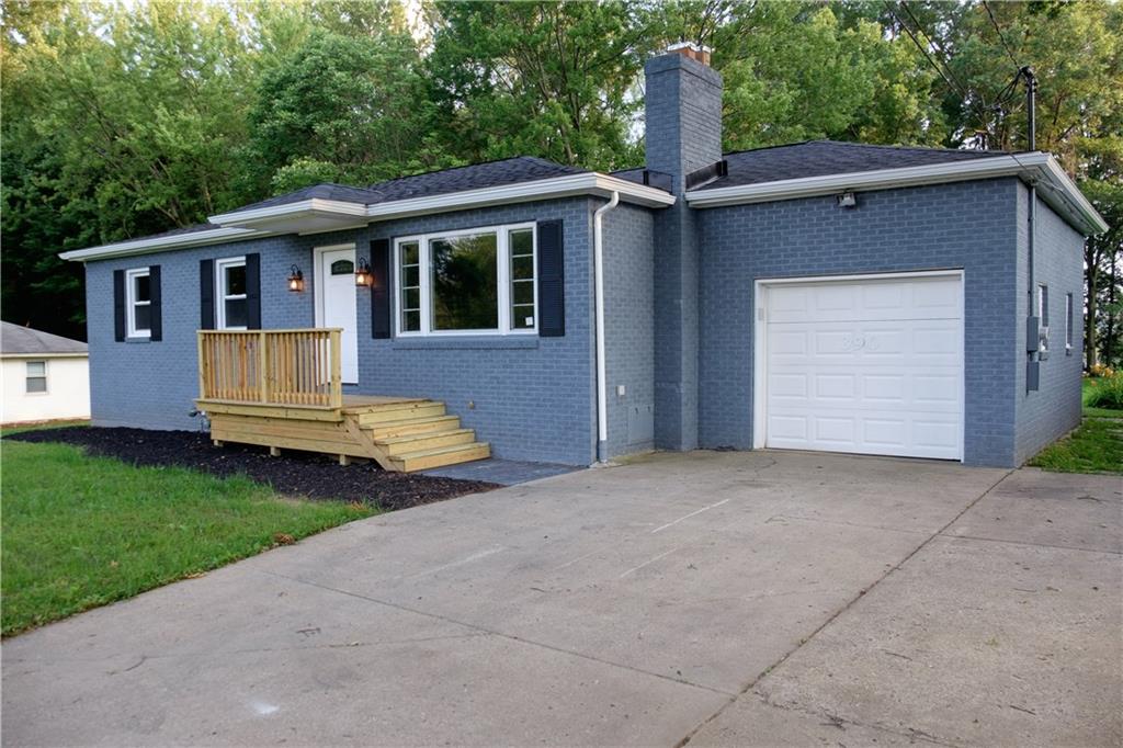 390 South Keel Ridge Road Hermitage, PA 16148 - Photo 2 of 16 Gallery Image 2