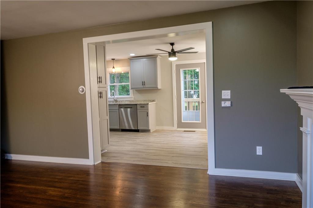 390 South Keel Ridge Road Hermitage, PA 16148 - Photo 9 of 16 Gallery Image 9