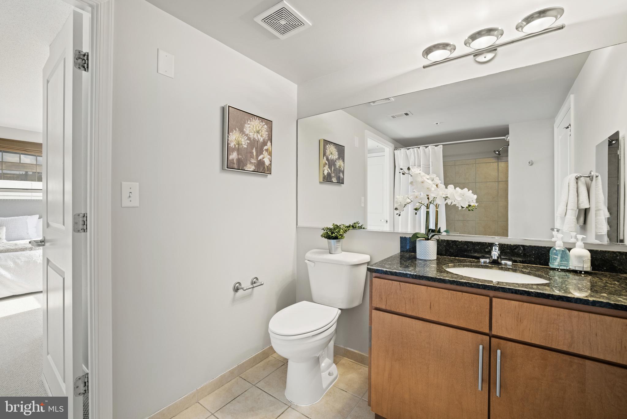 915 E Street Northwest, Unit 1113 Washington, DC 20004 - Photo 18 of 39