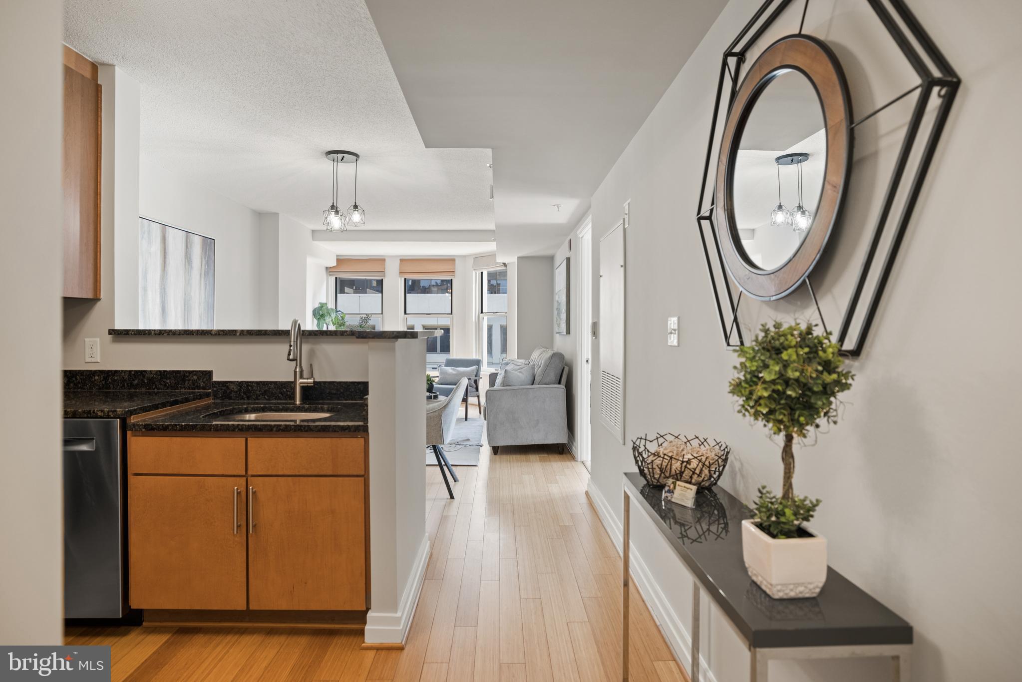 915 E Street Northwest, Unit 1113 Washington, DC 20004 - Photo 3 of 39