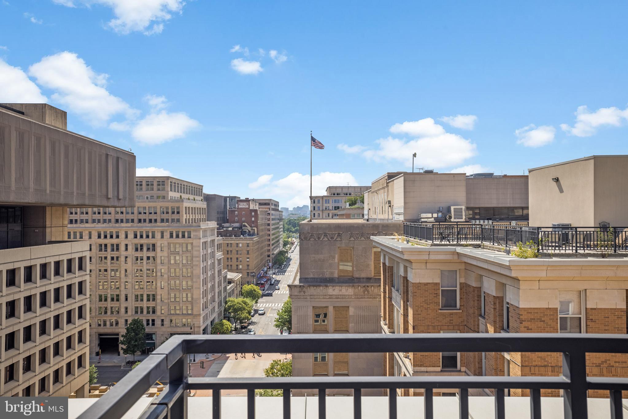 915 E Street Northwest, Unit 1113 Washington, DC 20004 - Photo 27 of 39